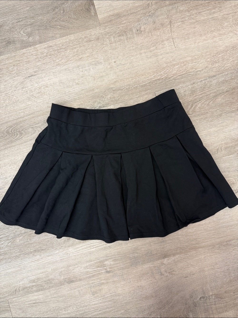 American Eagle Skater Skirt Skort Medium Black Soft Waist Pull-On